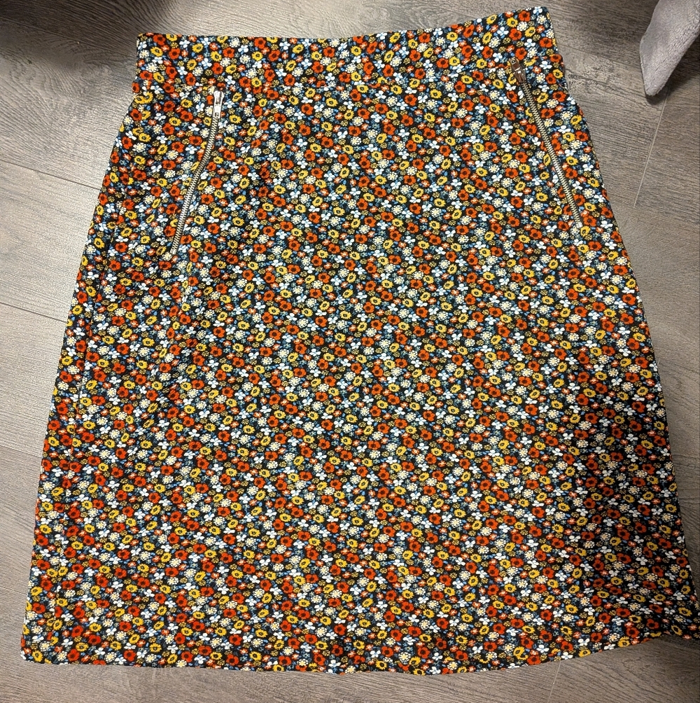 Le Lis Multicolor Floral Skirt